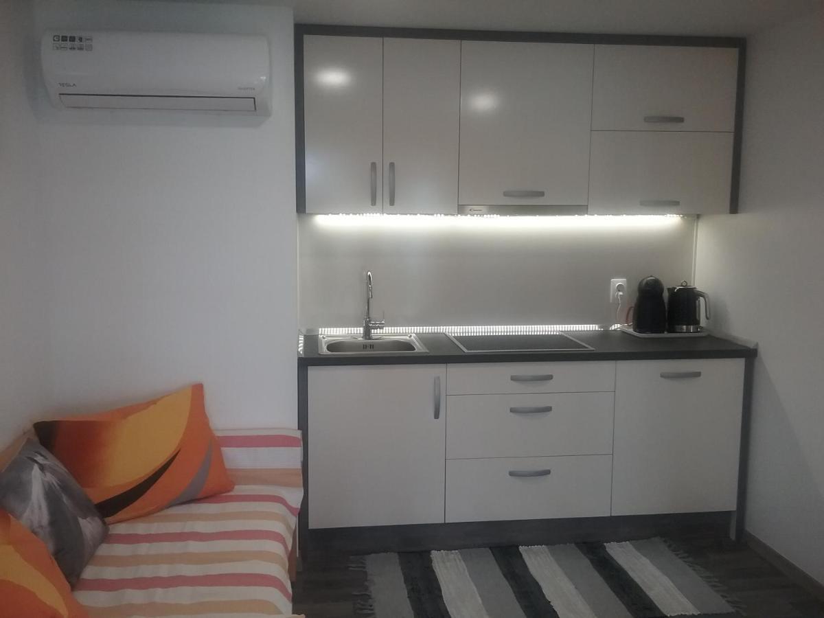 Holiday home Mobile Tina Tisno